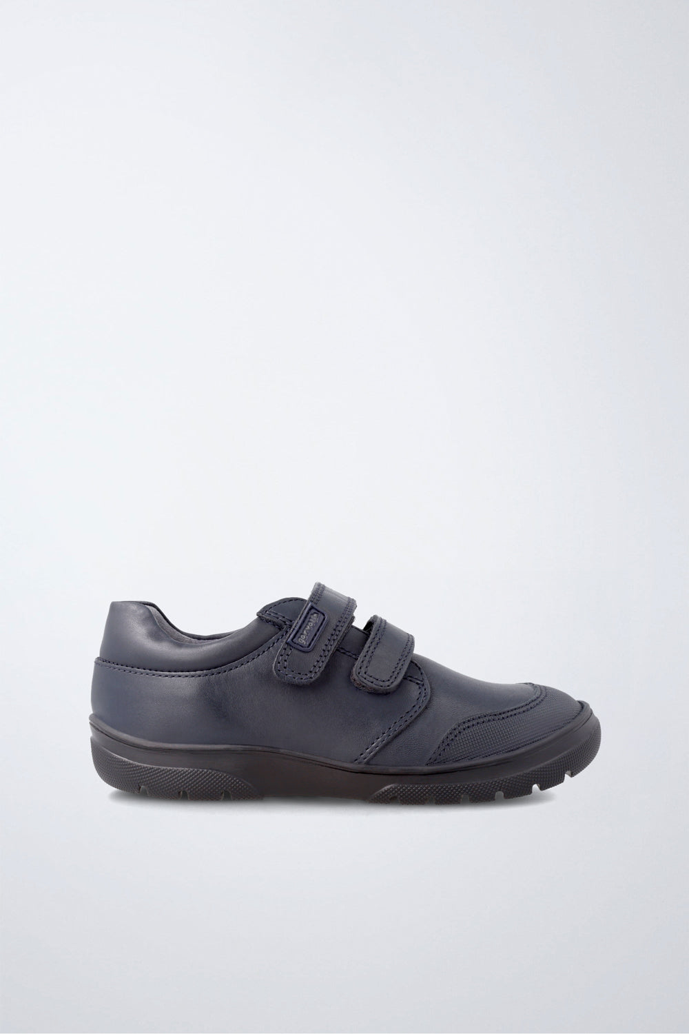 Zapatilla infantil Garvalín respetuosa en azul marino con cierre de contacto y desarrollo natural del pie.