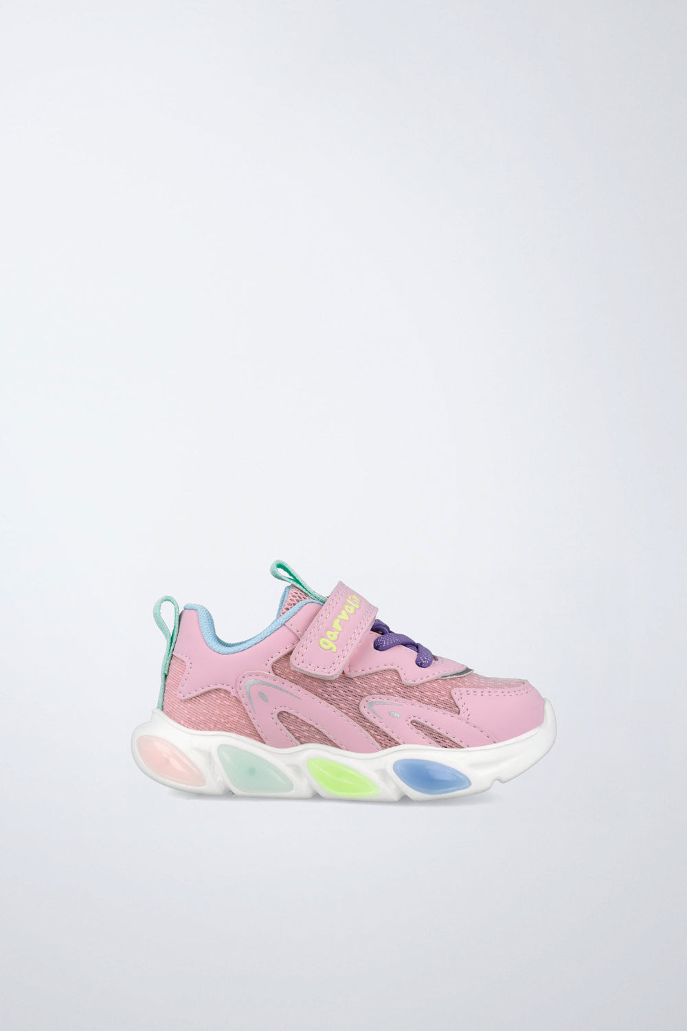 Zapatilla infantil Garvalín respetuosa en rosa con cierre ajustable y estabilidad.