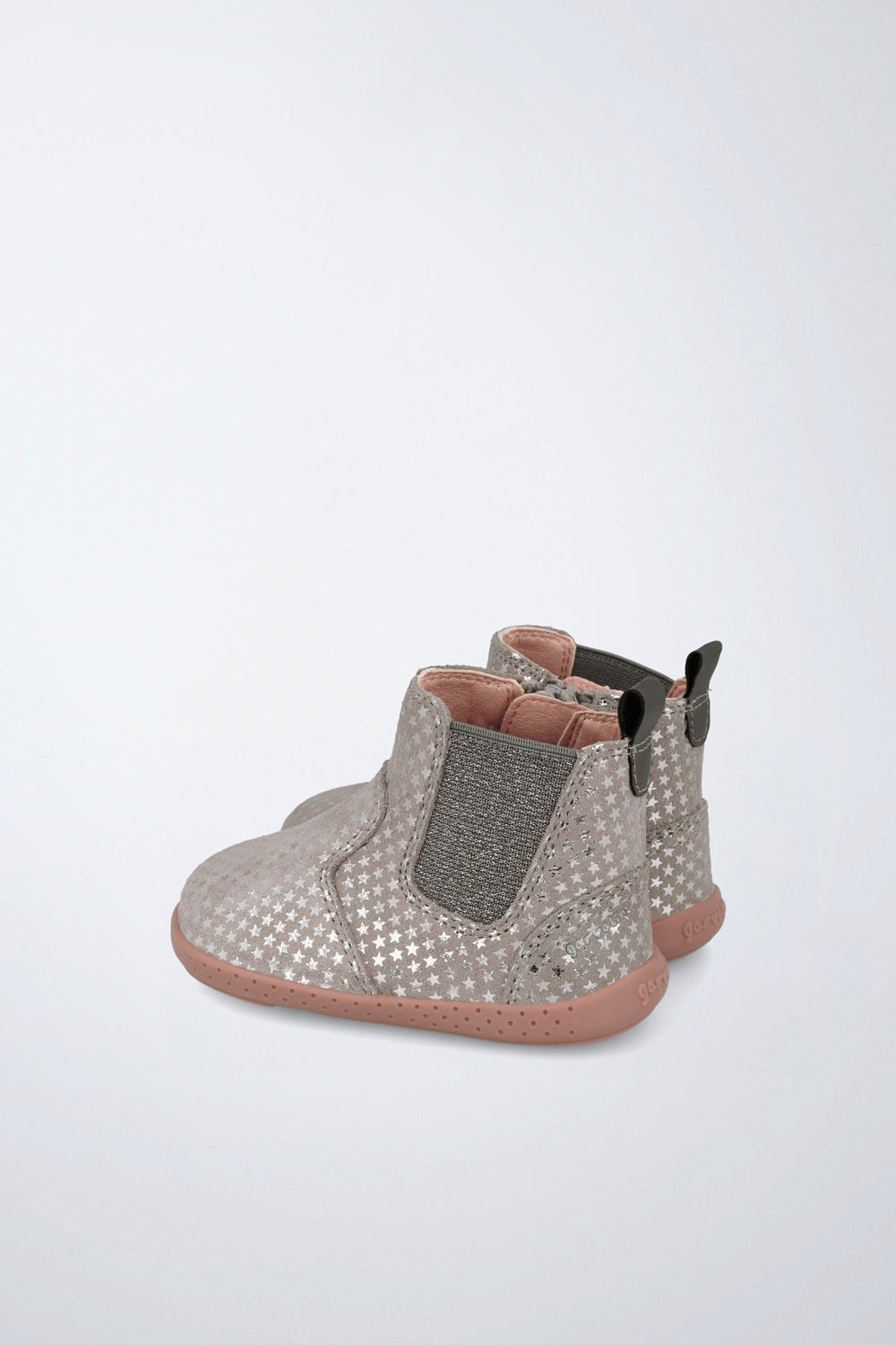 Barefoot Garvalín shoe in grey with a zip and flexibility for the foot's natural movement.