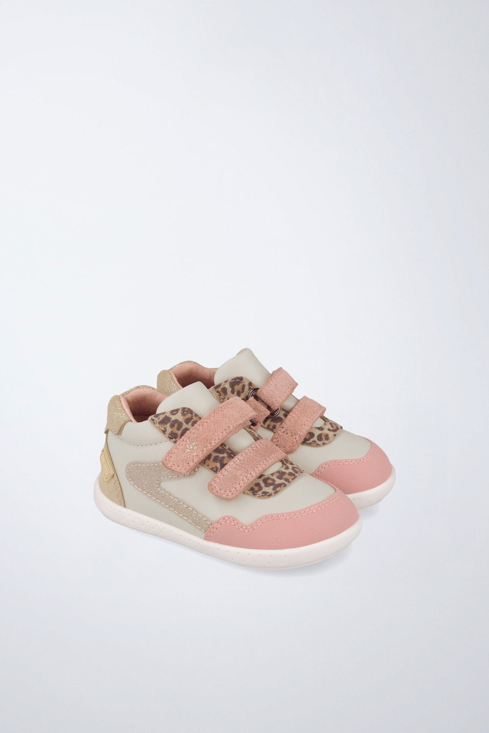 Barefoot Garvalín ankle boot in cream and pink with an adjustable fastening and healthy foot development.