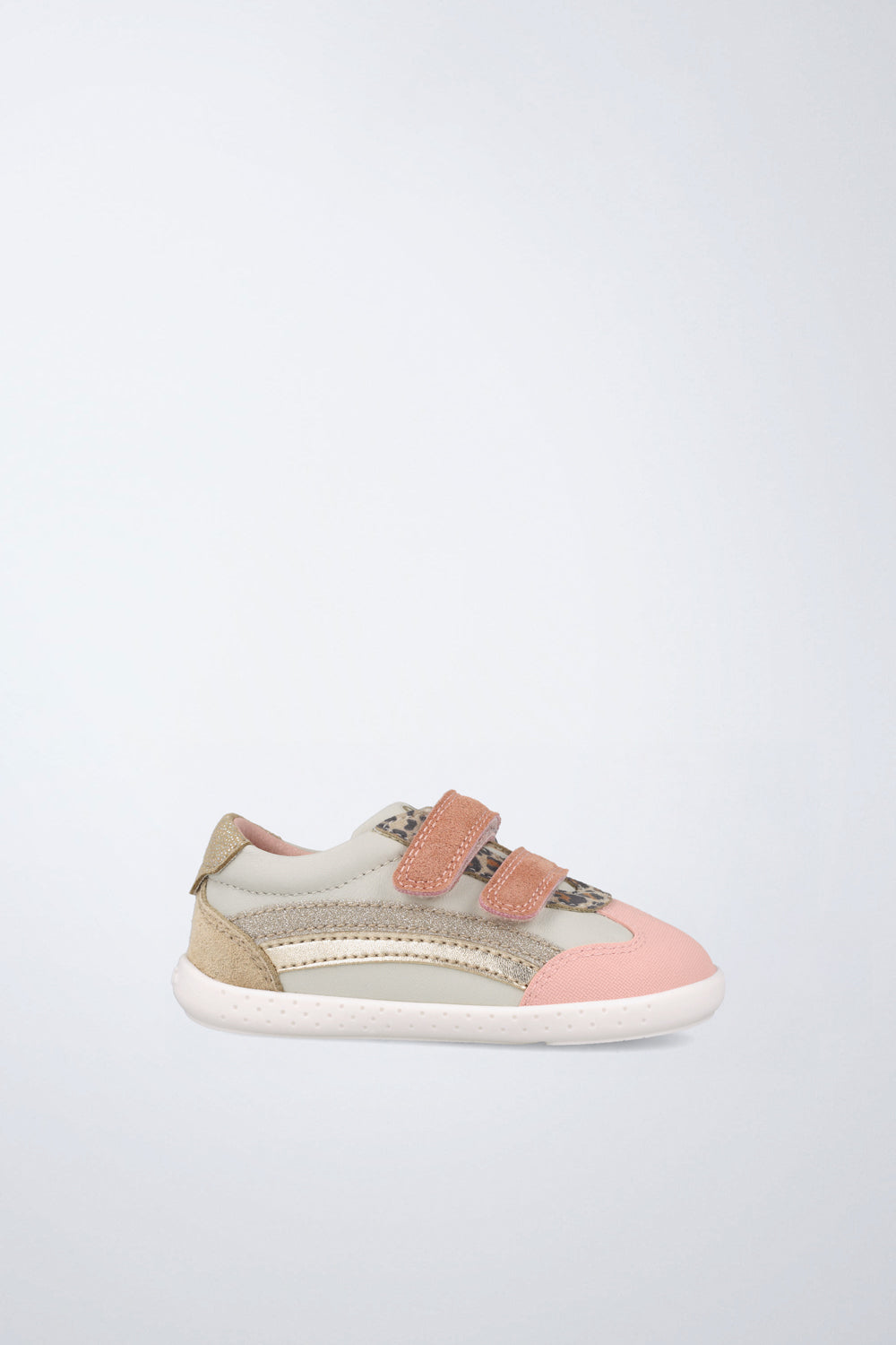Barefoot Garvalín shoe in grey with an adjustable fastening and healthy foot development.