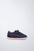 Zapatilla barefoot de piel ligera en azul