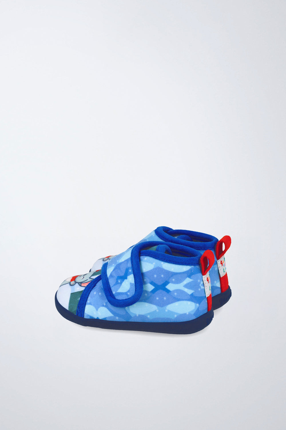 Barefoot Garvalín kids' shoe in blue with an adjustable fastening and an ergonomic design.
