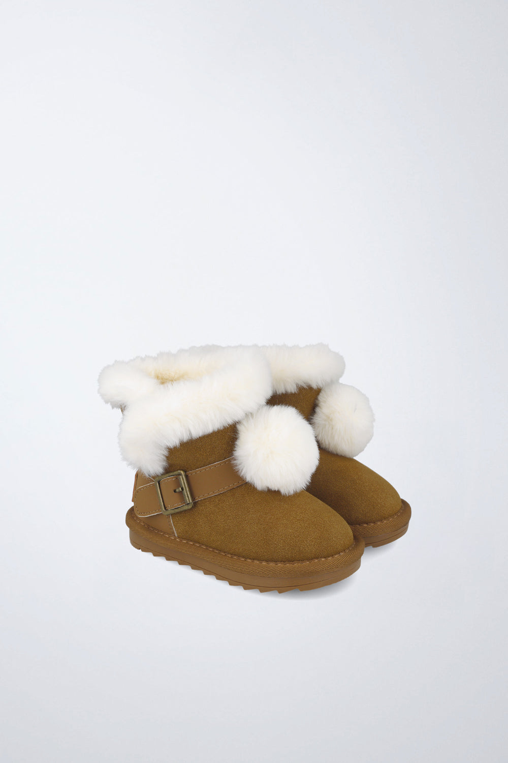 Barefoot Garvalín shoe in brown with a zip and stability.