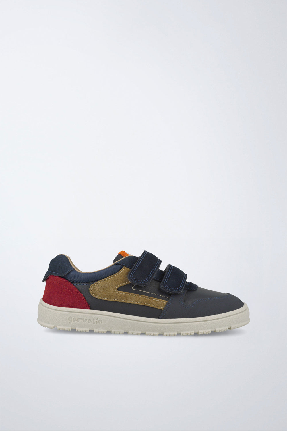 Zapatos infantiles Garvalín barefoot en azul con cierre de contacto y estabilidad y flexibilidad.