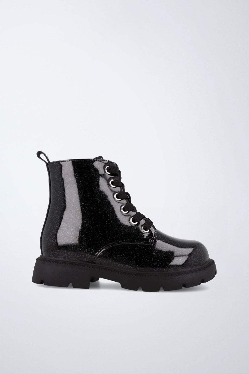 Zapato infantil Garvalín respetuoso en negro y gris con cremallera y estabilidad y flexibilidad.