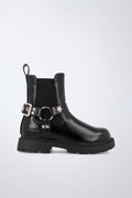 Barefoot Garvalín shoe in black with a zip and an ergonomic design.