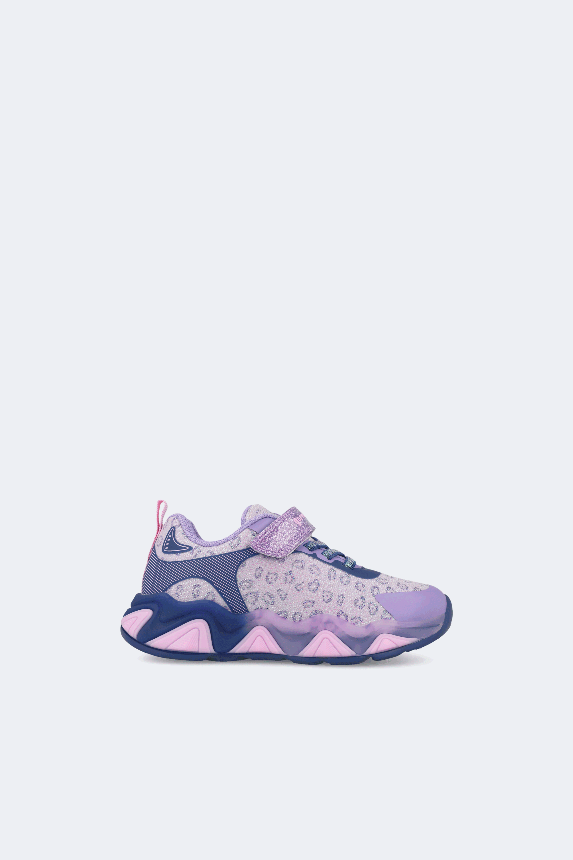 Running light-up sneakers in lilac