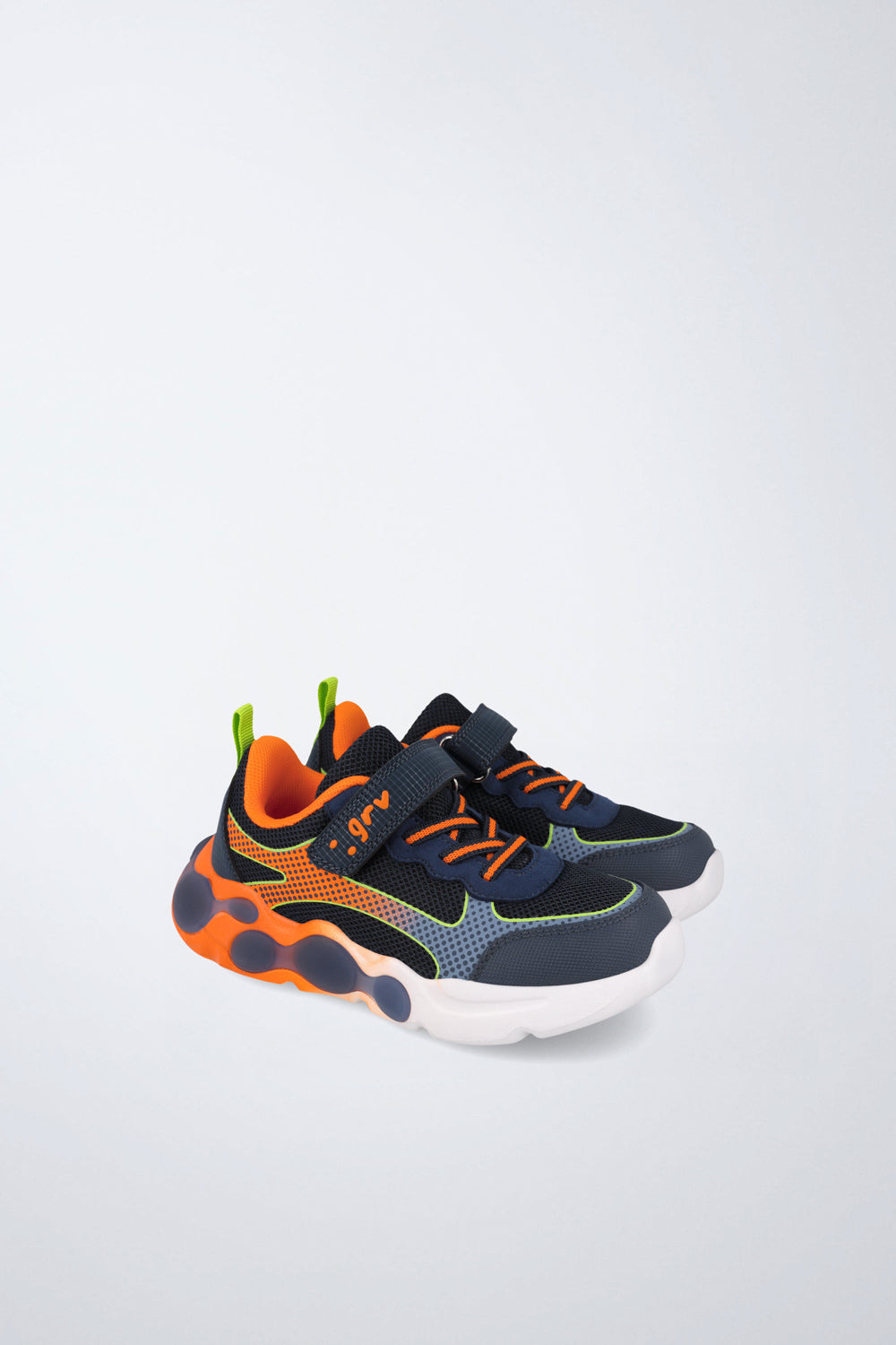 Barefoot Garvalín shoes in blue with laces and an adjustable fastening and a flexible sole.