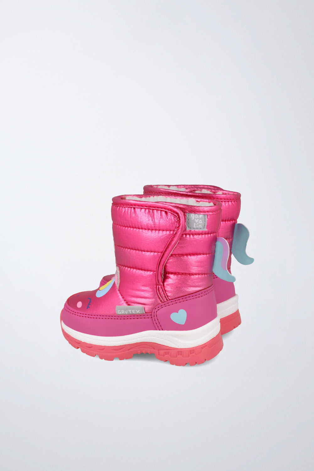 Barefoot Garvalín shoe in pink with an adjustable fastening and a flexible sole.