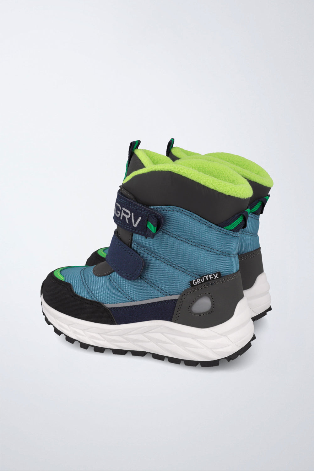 Barefoot Garvalín shoe in blue with an adjustable fastening and flexibility for the foot's natural movement.