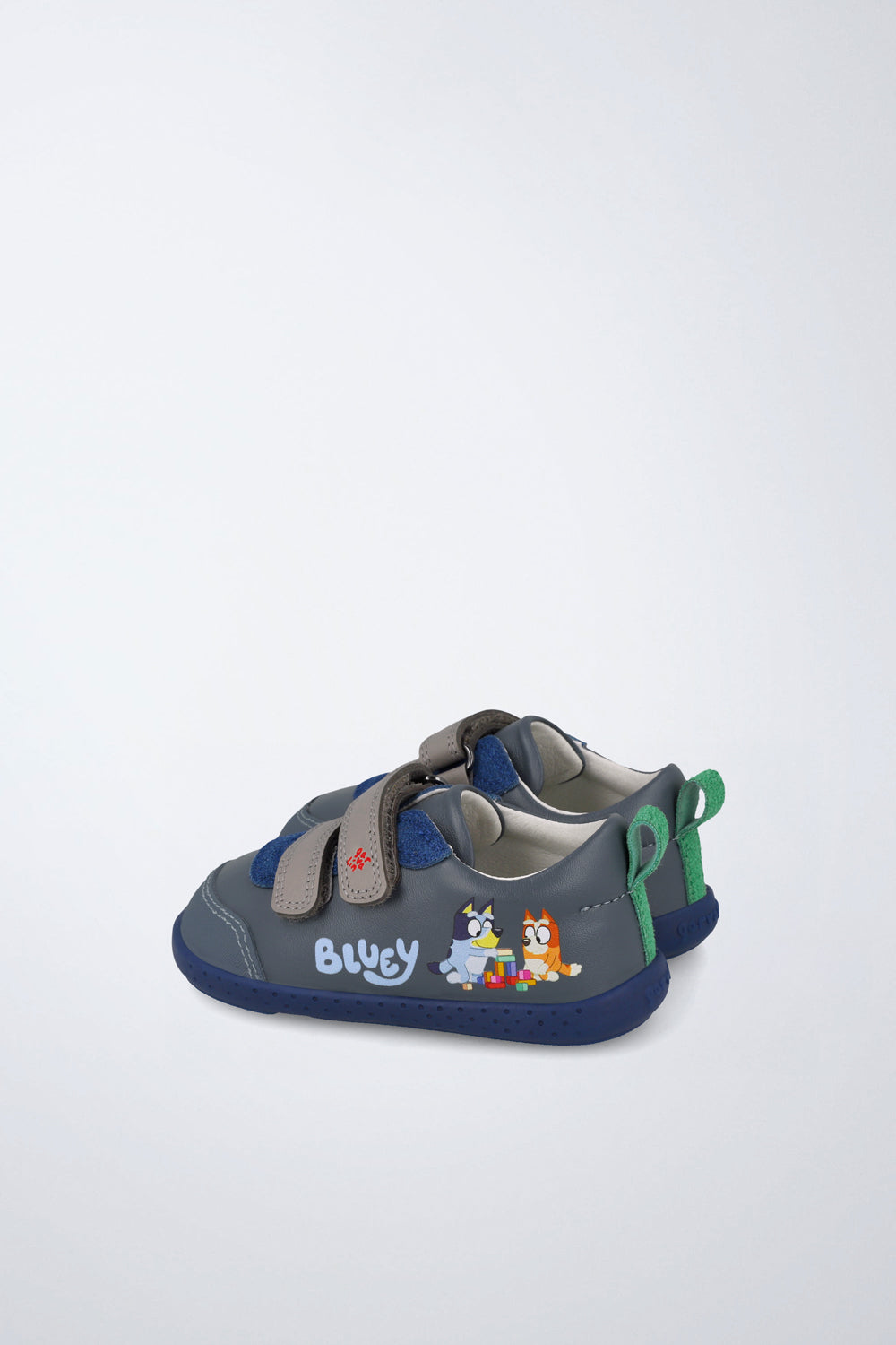 Barefoot Garvalín shoe in blue with an adjustable fastening and healthy foot development.