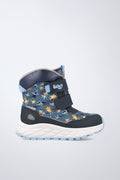 Zapato infantil Garvalín respetuoso en azul con cierre de contacto y desarrollo saludable del pie.