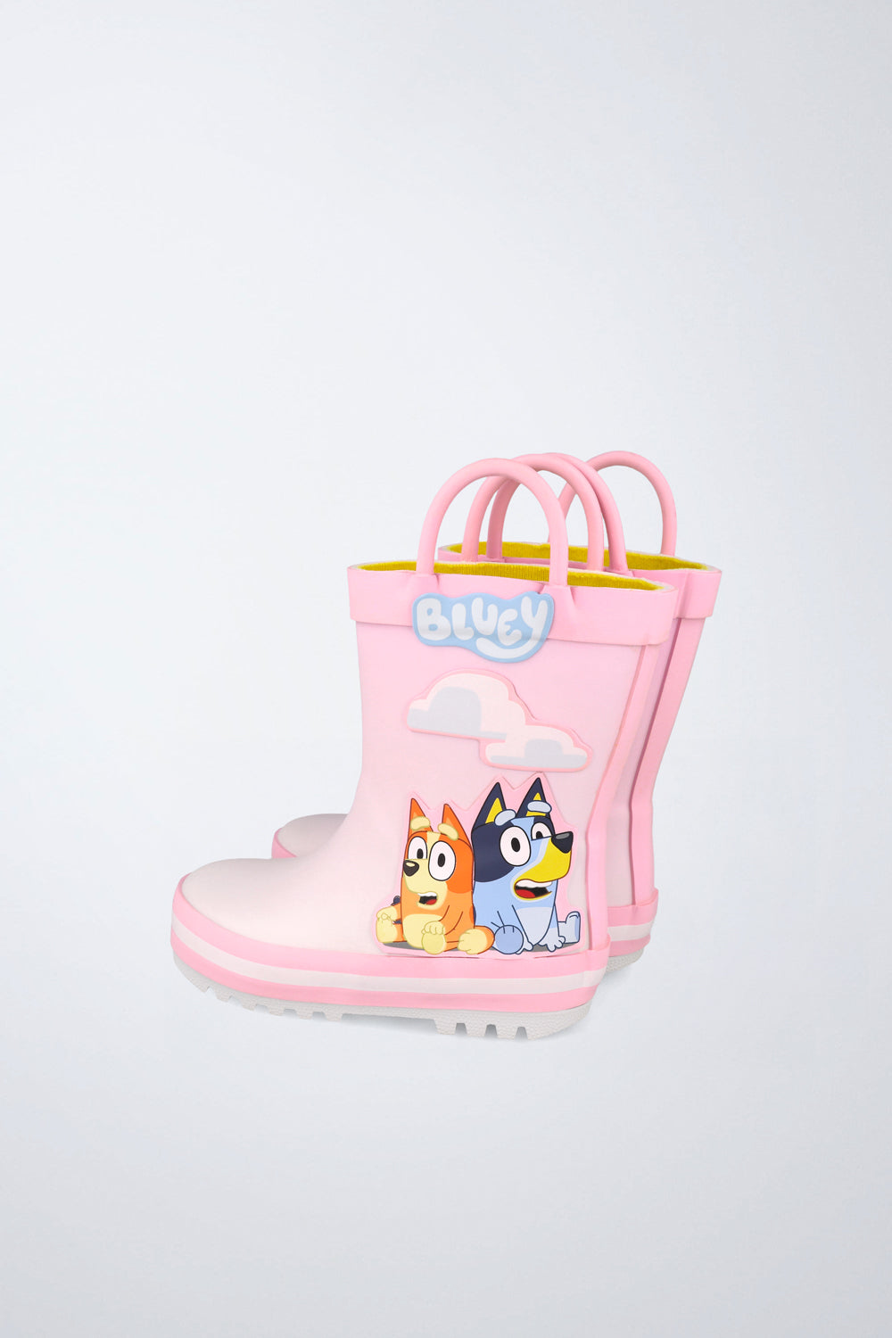 Barefoot Garvalín shoe in pink with an adjustable fastening and stability.
