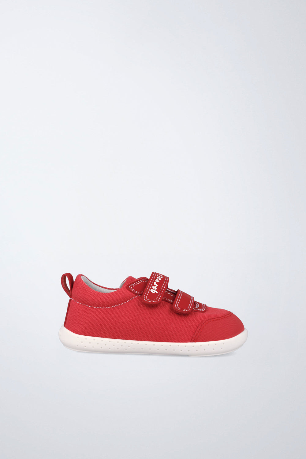 Zapatos escolares Garvalín barefoot en rojo con cierre de contacto y desarrollo saludable del pie.