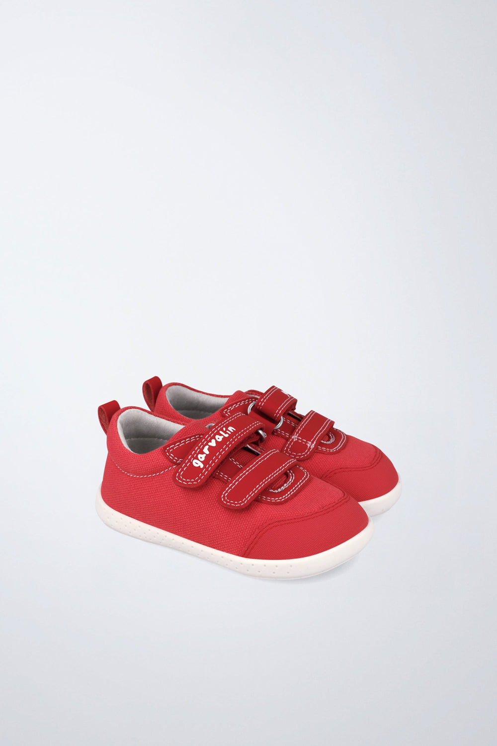 Zapatos escolares Garvalín barefoot en rojo con cierre de contacto y desarrollo saludable del pie.