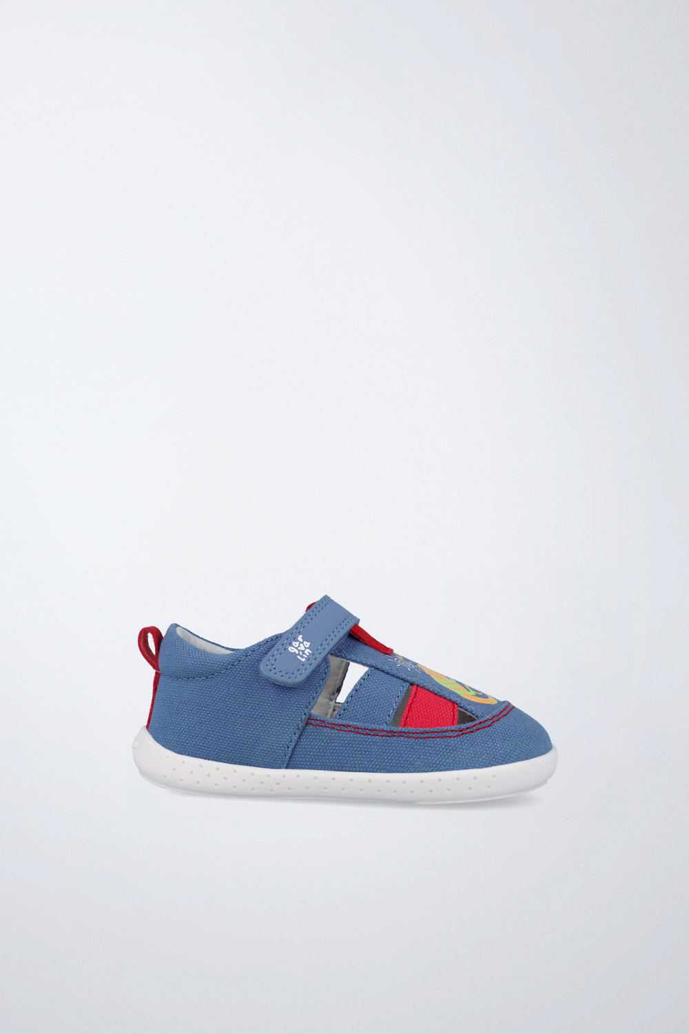 Sandalia infantil Garvalín barefoot en azul oscuro con cierre de contacto y suela flexible.