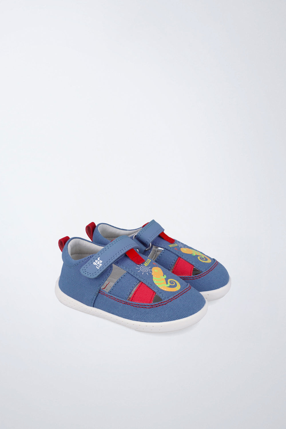 Sandalia infantil Garvalín barefoot en azul oscuro con cierre de contacto y suela flexible.