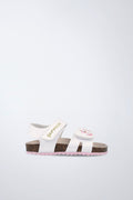 Zapato Garvalín respetuoso en blanco con cierre de contacto y desarrollo saludable del pie.