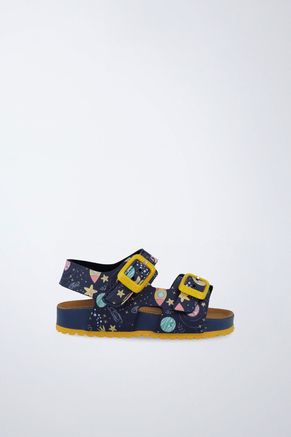 Zapato Garvalín respetuoso en azul marino con cierre de hebilla y estabilidad y flexibilidad.