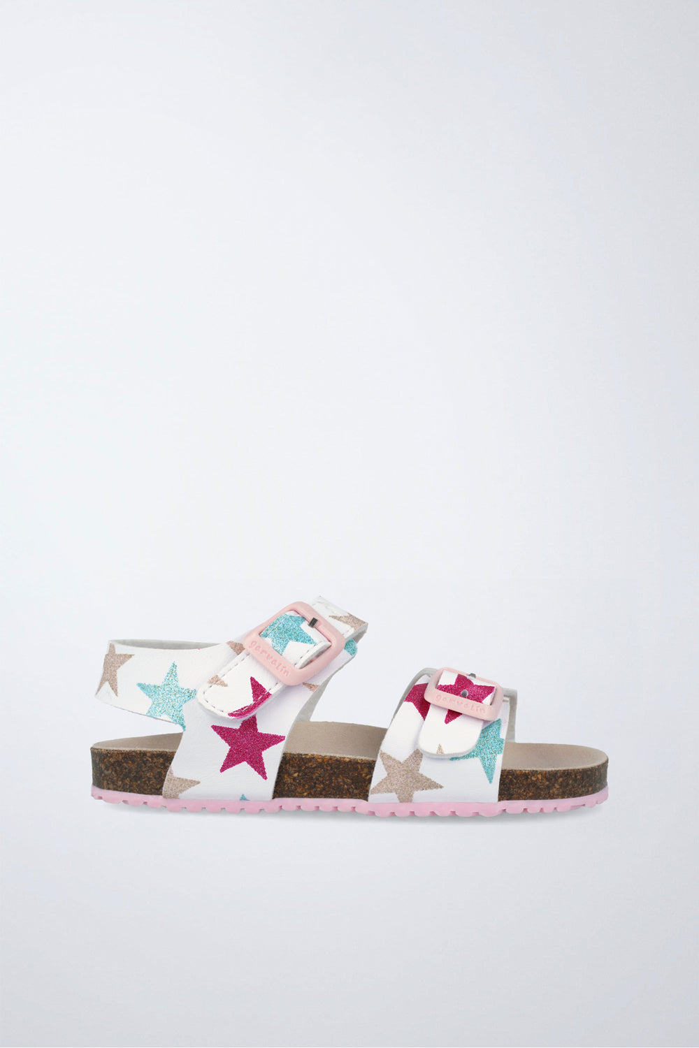 Zapatilla Garvalín respetuosa en blanco y rosa con cierre de hebilla y suela flexible.