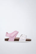Zapato Garvalín respetuoso en rosa y blanco con cierre de hebilla y estabilidad y flexibilidad.
