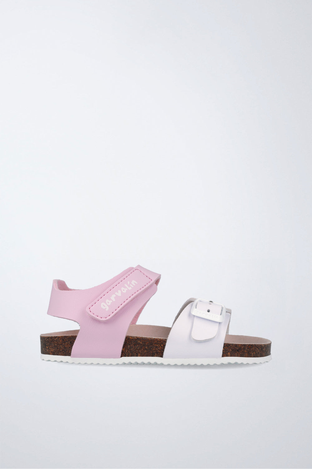 Zapato Garvalín respetuoso en rosa y blanco con cierre de hebilla y estabilidad y flexibilidad.