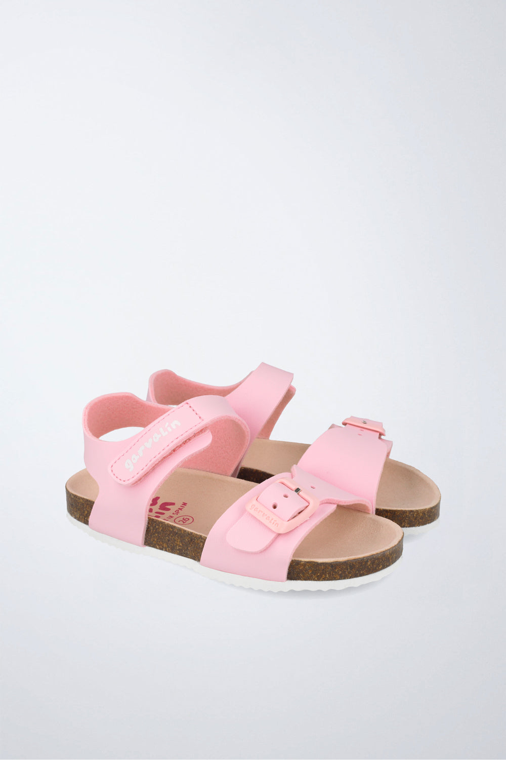 Zapato Garvalín respetuoso en rosa y marrón con cierre de hebilla y estabilidad y flexibilidad.