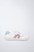 Zapatilla barefoot de piel ligera en blanco y rosa