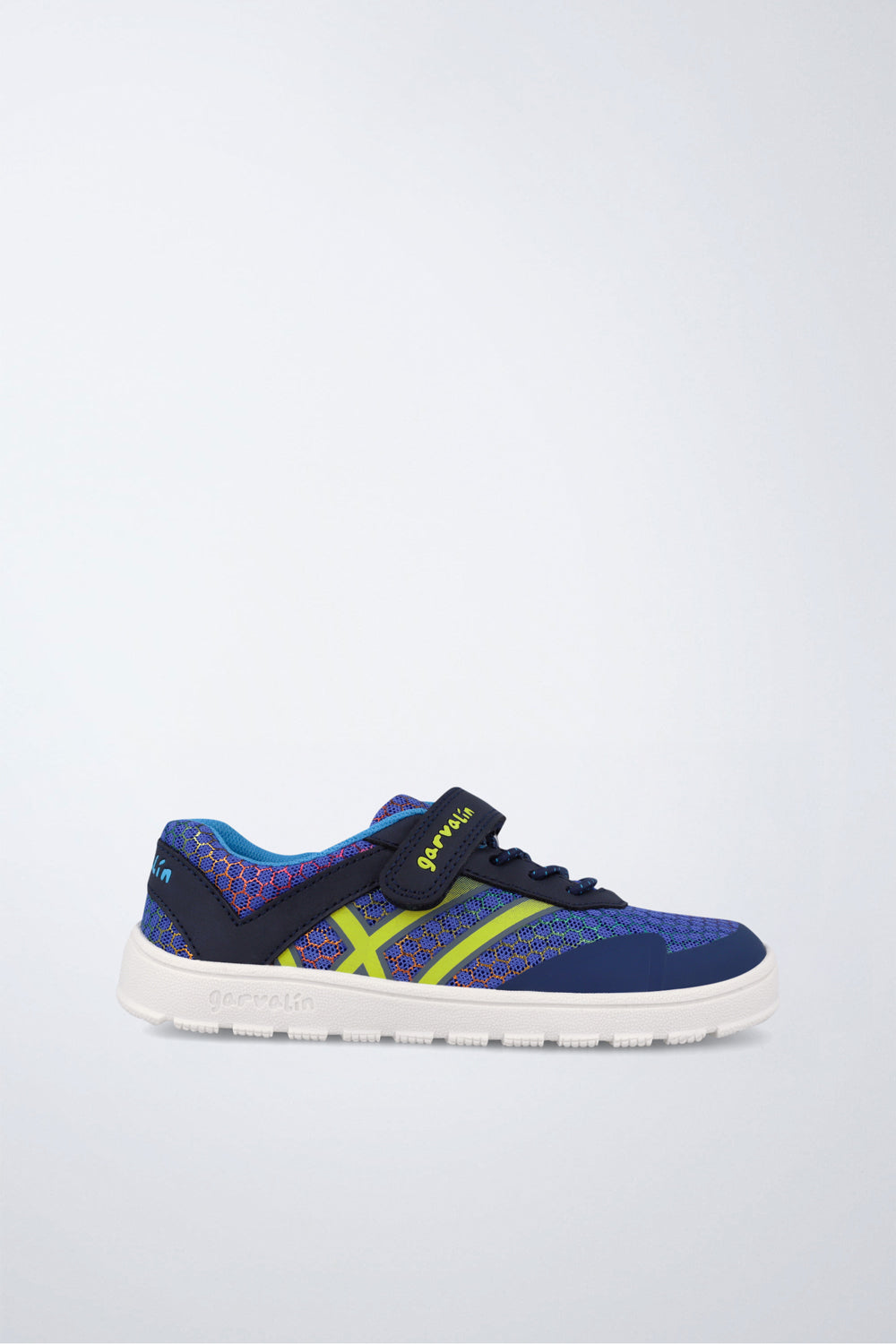 Zapatos infantiles Garvalín barefoot en azul con cordones y cierre de contacto y suela flexible.