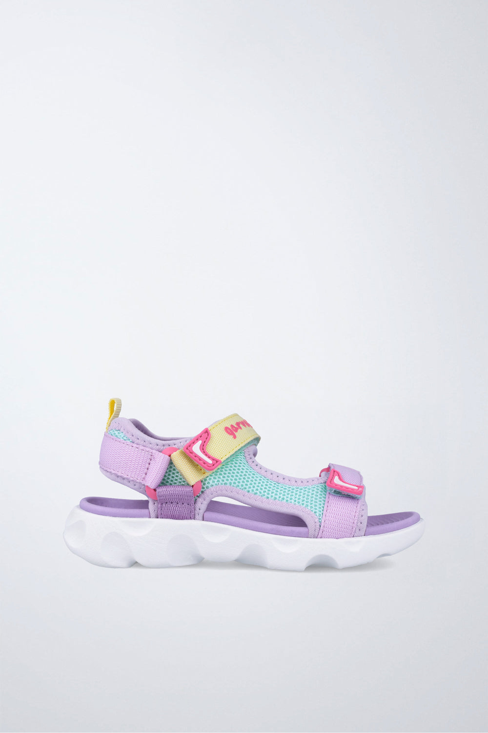 Barefoot Garvalín sandal in turquoise with an adjustable fastening and flexibility for the foot's natural movement.